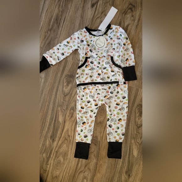 BAMBOO PJ/Romper kids/Toddler outfit. Bundle 2T-3T NWT. - Picture 3 of 3